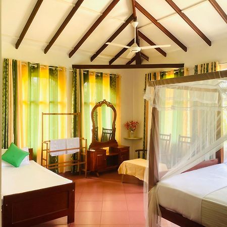Island House Hotel ดิคเวลลา ภายนอก รูปภาพ