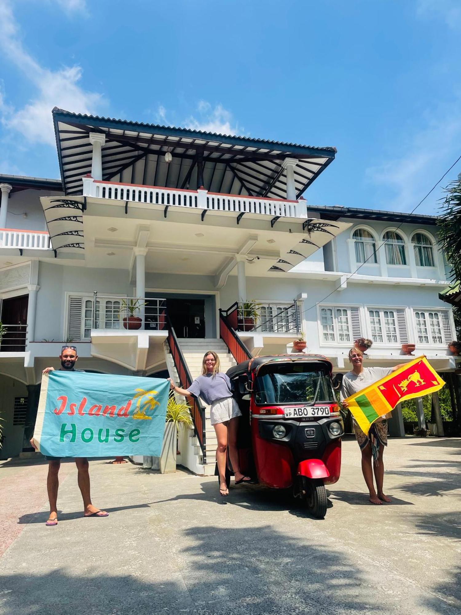 Island House Hotel ดิคเวลลา ภายนอก รูปภาพ