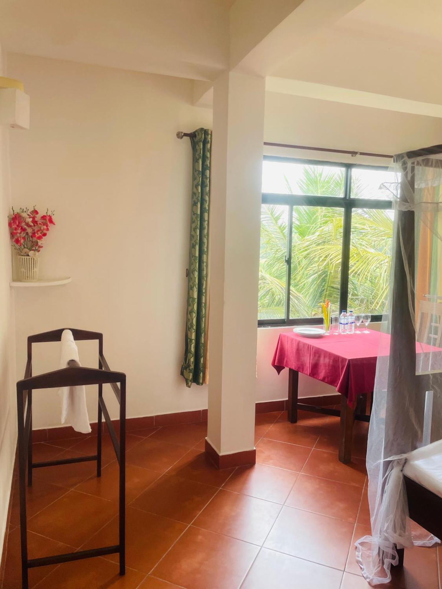 Island House Hotel ดิคเวลลา ภายนอก รูปภาพ